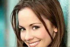 凯莉·斯泰堡丝