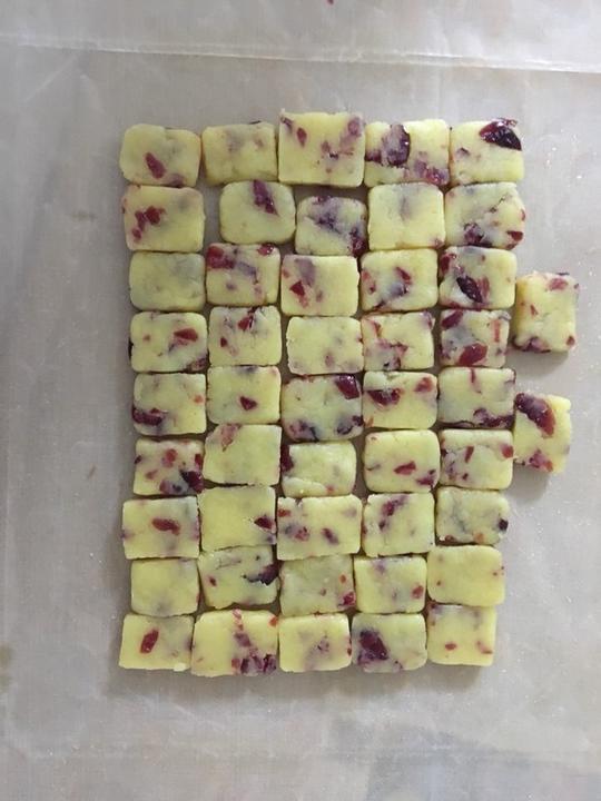 杨小兮多多做的蔓越莓(葡萄)奶酥适合给孩子的少糖配方
