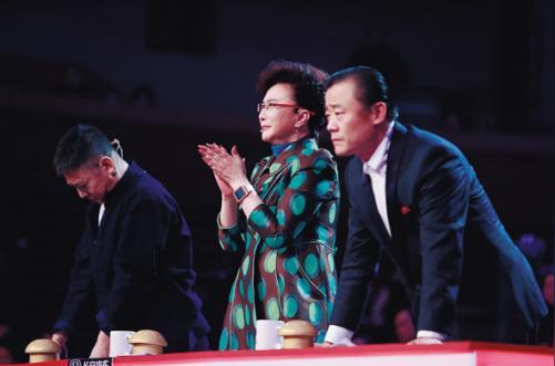 《出彩中国人》评委李连杰蔡明泪崩被选手感动