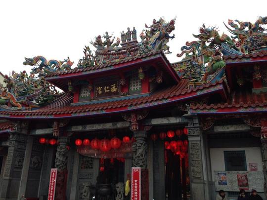老街的头或尾都会有一个庙(通常为妈祖庙)以保佑生意兴隆