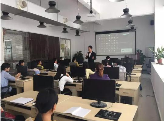 电商创业培训:电商学习之风盛行学海无涯!