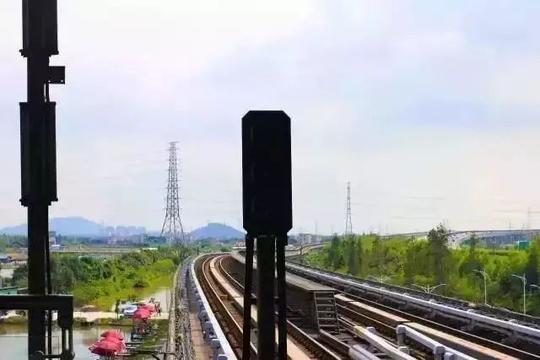 去哪儿玩|广州最文艺的冷门拍照圣地:废弃火车,工业