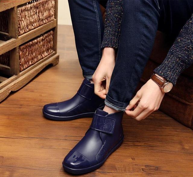 上计算机课穿鞋套的原因