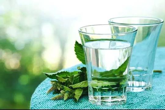 治疗主要使用到:抗炎补品(抗tri)多种营养素(线粒体b)过饱和氢点滴
