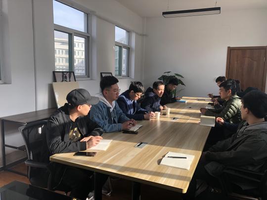 创业学院组织创业团队召开新学期工作布置会