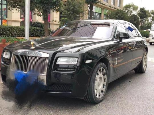 高端商务车婚车租赁迈巴赫埃尔法可日租月租13648