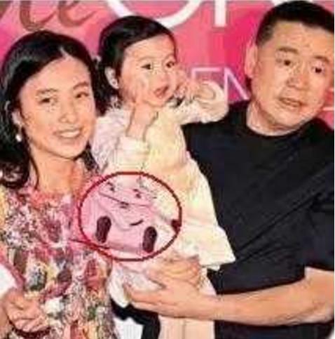 李湘富养angela引热议而她7岁身家10亿