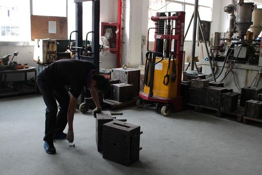 实力工厂可来图订制开模具注塑代加工组装成型抄塑开模一条龙