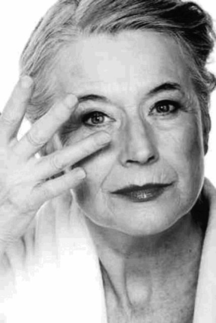 不由自主手抖是怎么回事 不由自主手抖是怎么回事