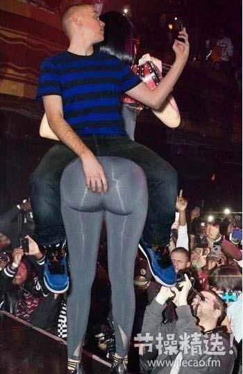 翘臀撸管健身运动表情