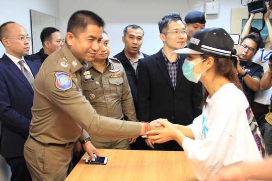 中国女游客在泰国遭同胞绑架丈夫付百万无果报警