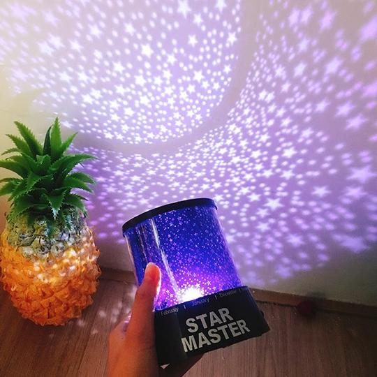 热卖宿舍儿童布置家用夜晚地面创意投影星空灯睡眠灯个性卧室生日浪漫