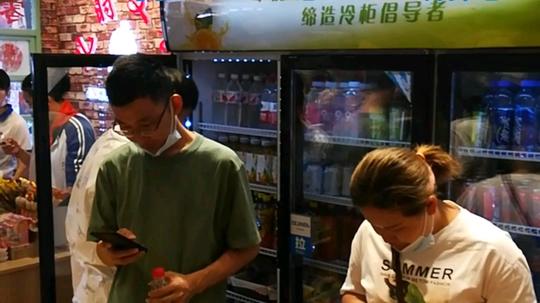 生意爆火的创业金点子:爸爸的玩具、妈妈的零食