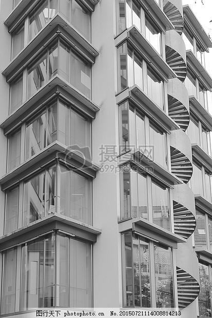 阳光下的建筑办公大楼架构现代首页几何阳光灰色