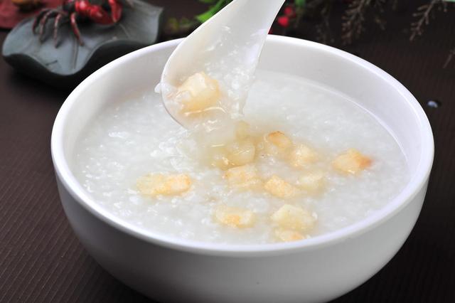 孩子不好好吃饭饿一顿就长记性了