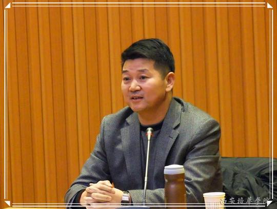 高级律师羿克博士给法学专业学生做创业训练专题讲座