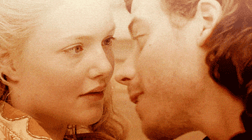 亲吻扑倒男人女人亲密表情