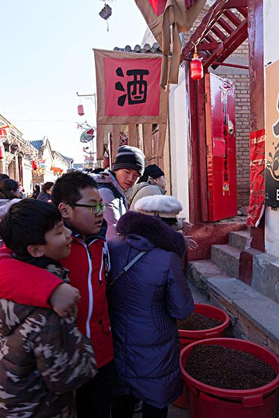 古镇喜庆春节_图片大全—全景创意图库（quanjing.com）中国领先的正版图片视频素材网站