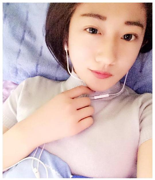 短视频一姐之争，两人不择手段，最后没有想到赢者居然是她
