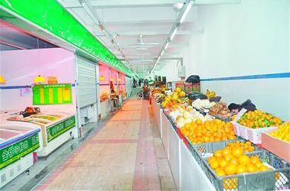 在升级改造后改名为文东社区肉菜市场的山师东路地下农贸市场内,业