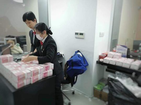 工行上海分行全力以赴支援武汉疫情防控