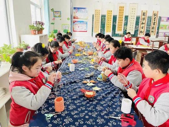 教育_爱心教育教育标语用语大全图片_教育教育面对面主播