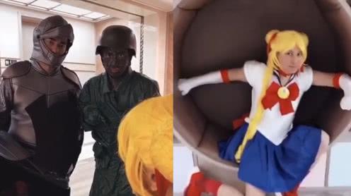 薛之谦模仿战士骑玩具车，被朱桢版“美少女”吓呆，画面太辣眼睛