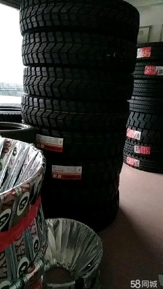 大车各种尺寸轮胎