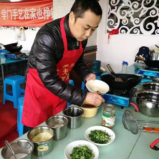 免费学技能,在家能挣钱九龙坡区居家就业创业项目为创业者解决技能难