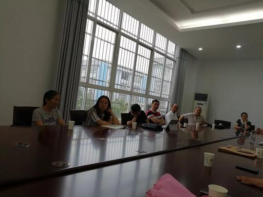外出创业成功人士返乡考察固始白鹅产业
