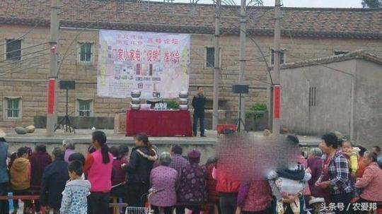 近日和几位农民聊到有关农村的一些新骗局时,其中一位农民朋友说到