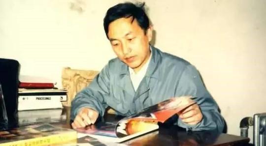 大佬的首次创业比你想象中要惨很多,那时候的他们远不如你!