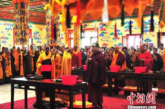 中国北方最大藏传佛教寺庙普宁寺举办"宗师殿"开光揭幕仪式