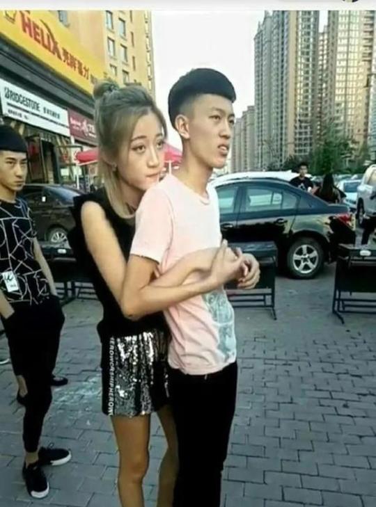 看快手和玩抖音的人,都有什么不同之处?