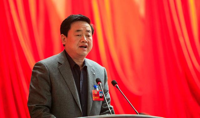委员认为明星后援会应依法登记