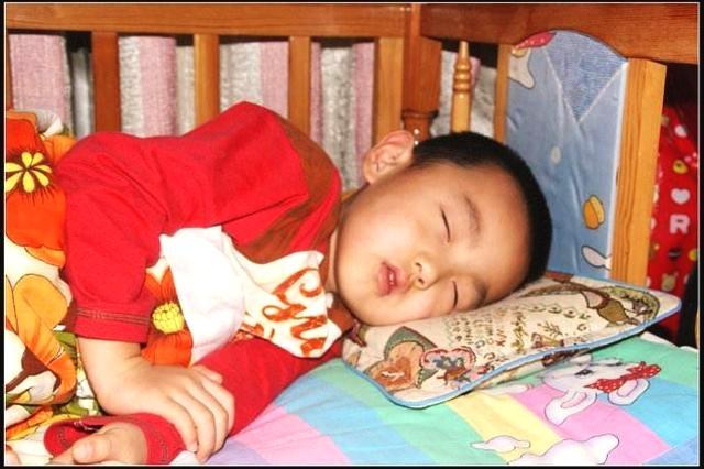 小孩长牙齿会影响睡眠吗