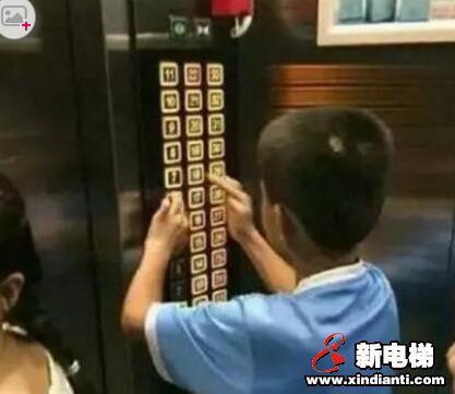 孩子坐电梯乱按怎么教育