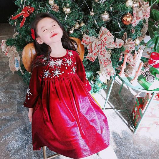 定制2019秋冬女童宝宝拜年服圣诞元旦生日节日重工华丽订钻连衣裙