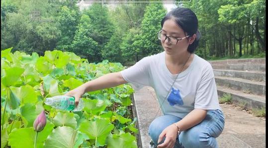 父亲回应676分留守女儿选择北大考古专业:她金钱看得淡，一直很有主见