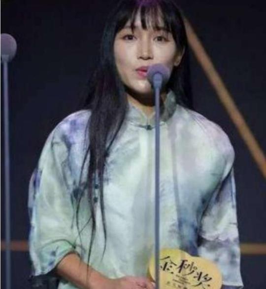 抖音女神李子柒也见光死了?上节目做的菜被吐槽太难吃