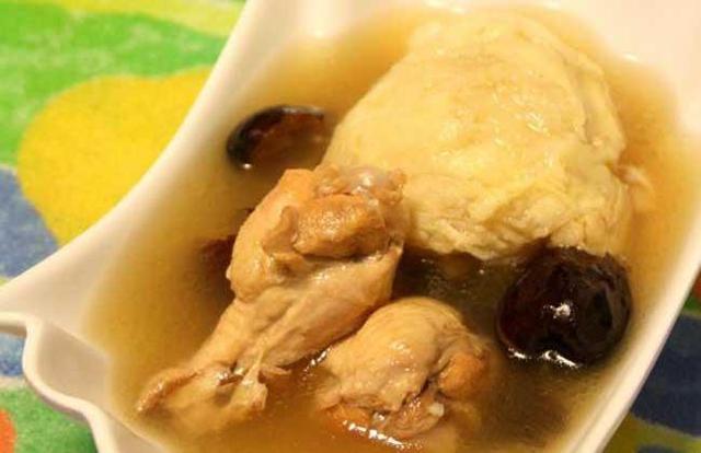 做月子美食:榴莲炖鸡