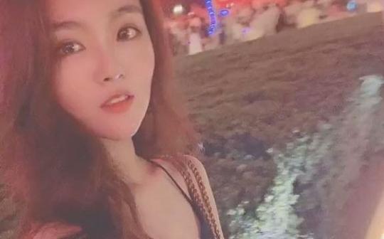 微信朋友圈包装,真实美女同人生活照,生活照素材,自拍照,