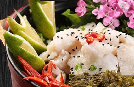 济宁很范石锅鱼米饭