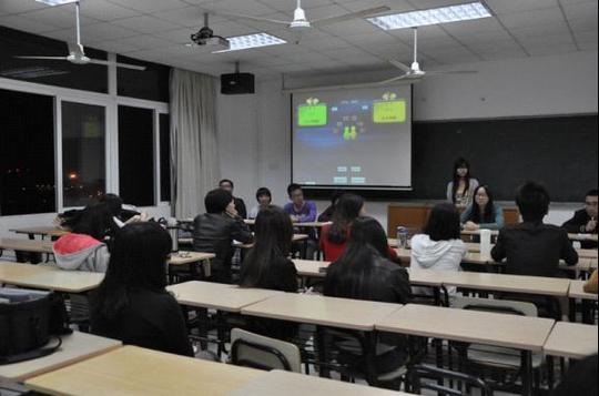 大学生创业是利大于弊还是弊大于利艺术与设计学院训练式的辩论赛