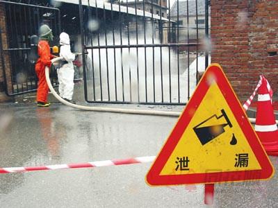 南京毒气泄漏二氯乙烷的危害据了解,二氯乙烷是一种工业