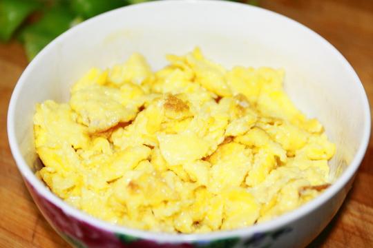 3分钟快手菜之黑木耳炒鸡蛋_黄豆豆的一家_新浪博客
