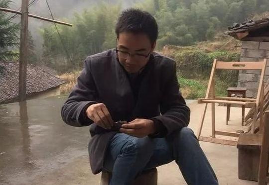 公务员辞职卖房回老家创业怎么就成了凤凰男