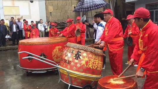 《顶天立地平阳巫》姓氏纪录片拍摄第(5)站——福建清流县巫氏祖墓