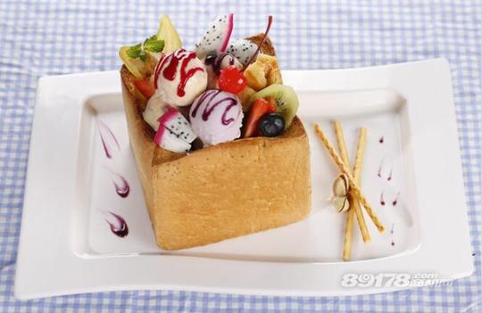 夏季投资做冷饮斯味可冰淇淋开店生意不愁
