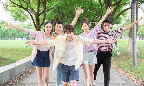 大学生校园生活图片下载